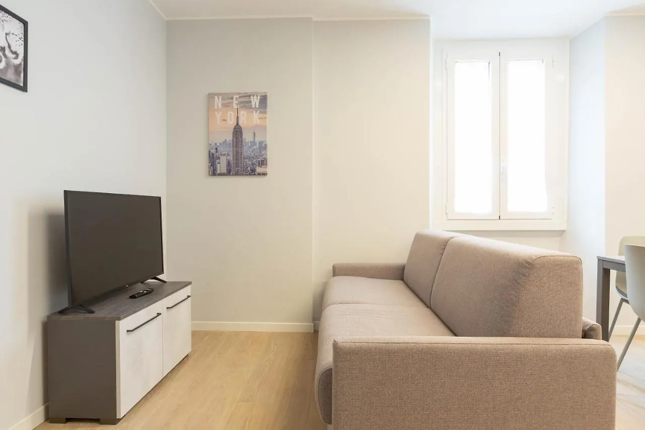 Milano Centrale Modern Apartment Italy