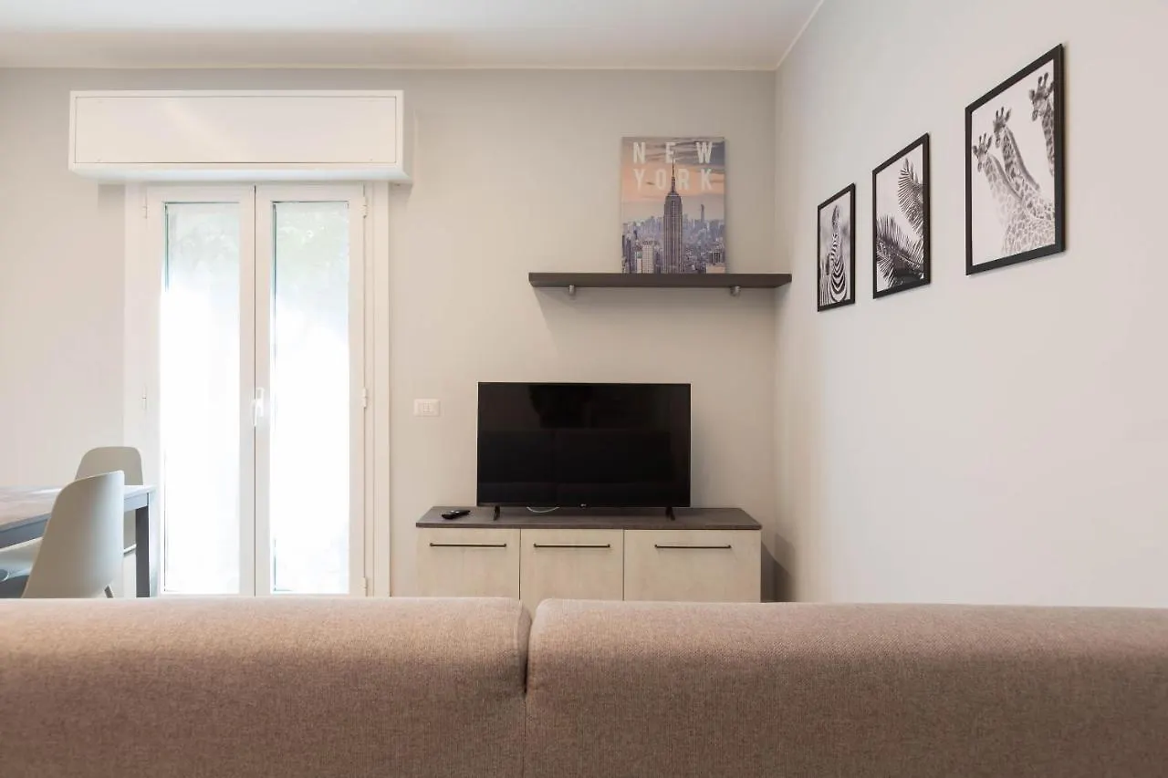 Milano Centrale Modern Apartment ميلان