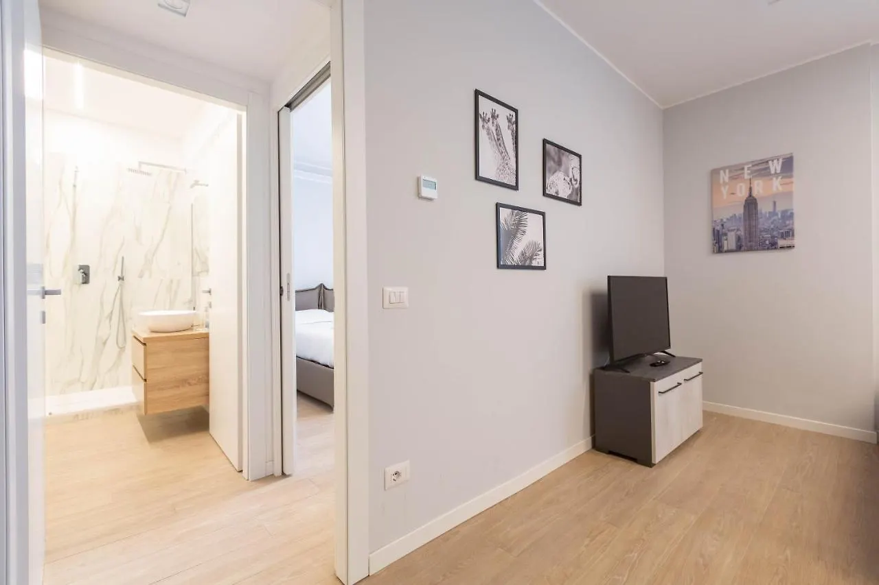 Milano Centrale Modern Apartment