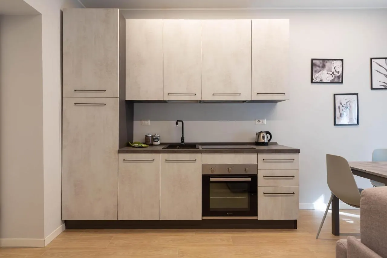 Milano Centrale Modern Apartment Italy