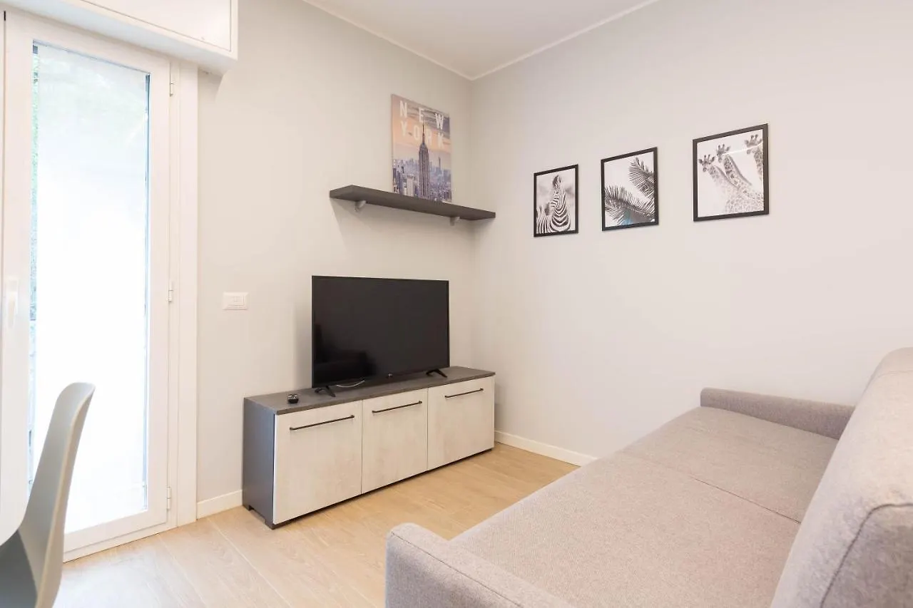 Milano Centrale Modern Apartment  Milan