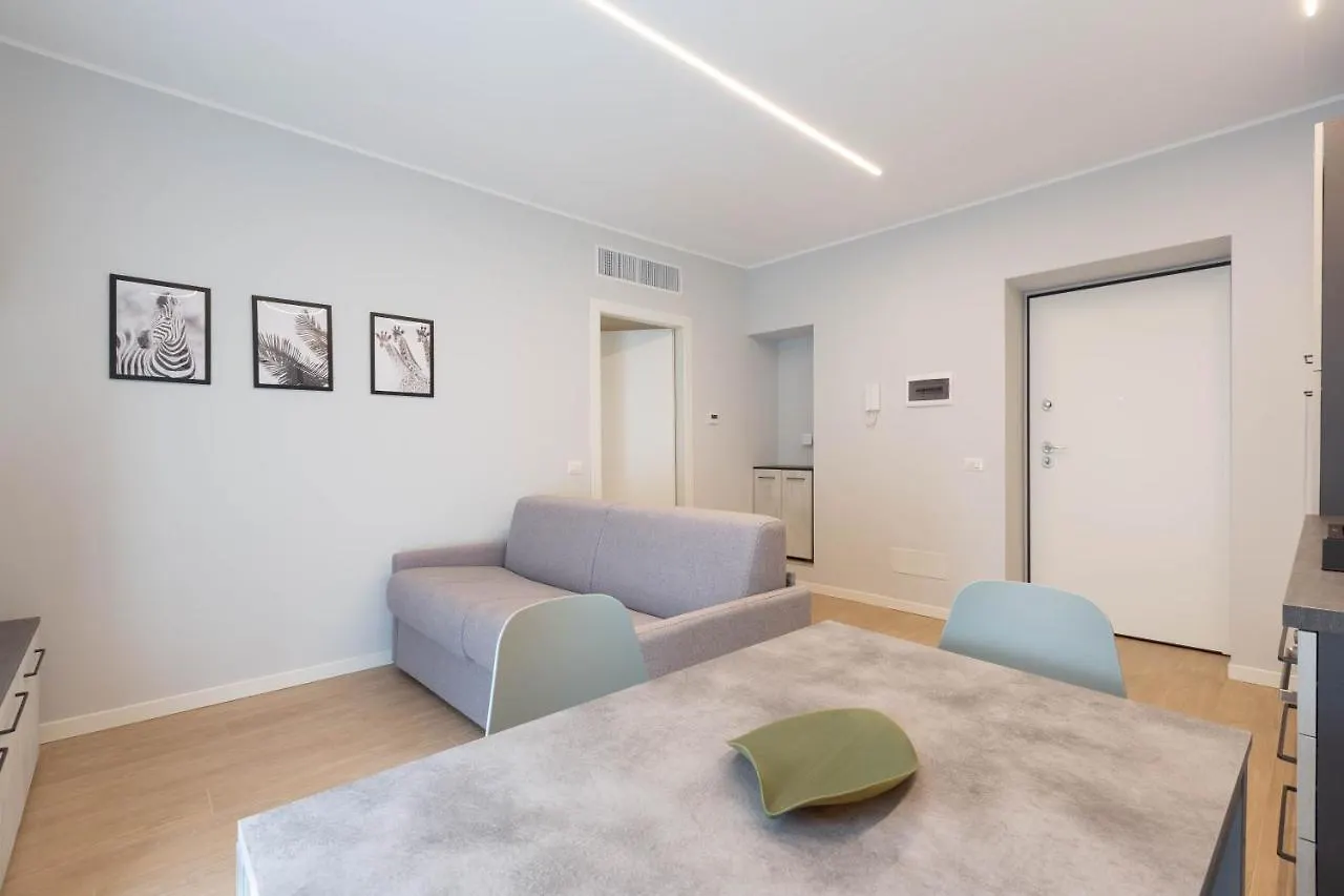 Milano Centrale Modern Apartment Italy